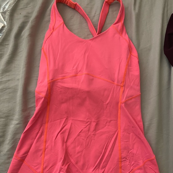 Lululemon Workout Tank - Picture 1 of 3